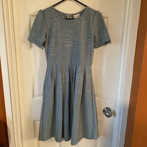 Lularoe Short Sleeved Blue Dress Women’s Size Small Zip Back Pleated Midi